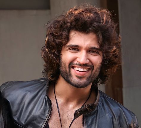 Tollywood Actor Rowdy Boy Vijay Devarakonda Vijay Devarakonda Long Hair, Vijay Devarakonda Hairstyle, Vijay Deverkonda, Hrithik Roshan Hairstyle, Kgf Photos Hd, Vijay Deverakonda, Portrait Reference, Vijay Devarakonda, Army Girlfriend Pictures