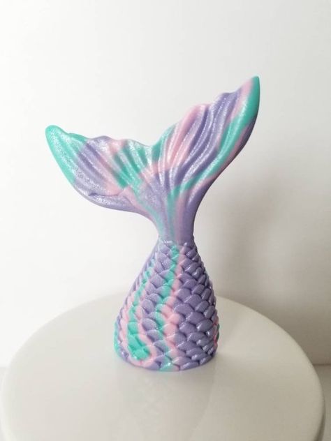 Fondant Mermaid Tail, Mermaid Tail Topper, Mermaid Birthday Party Decorations Diy, Mermaid Tail Cake Topper, Mermaid Cake Pops, Mermaid Tail Cake, Beach Themed Cakes, Ocean Cakes, Mermaid Birthday Party Decorations