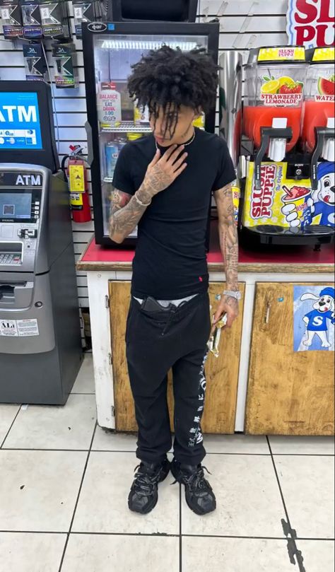 Lil Dre6o, Lil Tony Rapper, Lil Tony, Rapper Drip, Thug Fashion, Thug Style, Drippy Outfit, Dreadlock Hairstyles For Men, Rapper Outfits