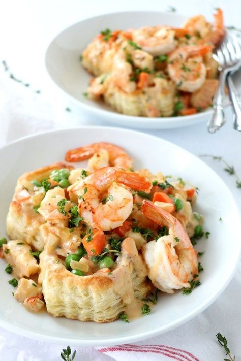 Easy Shrimp Pot Pie Shrimp Pot Pie, Crab Pie, Seafood Pot Pie, Puff Pastry Shells, Pepperidge Farm Puff Pastry, Prawn Recipes, Pot Pies Recipes, Easy Shrimp, Skillet Chicken