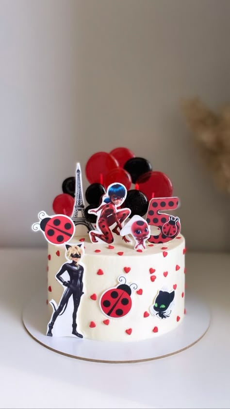 Ladybug Miraculous Cake, Miraculous Cake Birthday, Miraculous Ladybug Cake Ideas, Ladybug Cake Ideas, Miraculous Ladybug Birthday Cake, Miraculous Cake, Miraculous Ladybug Cake, Ladybug Birthday Decorations, Ladybug Birthday Cake