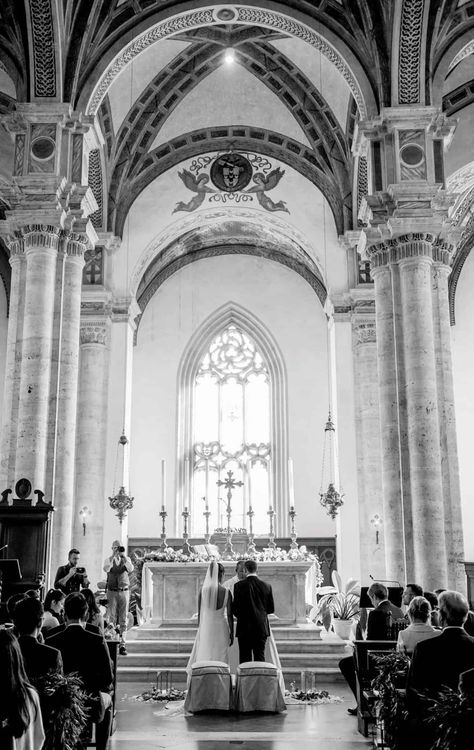 Catholic Wedding Traditions, Tuscan Hills, Vintage Italian Wedding, Married In Italy, Italian Weddings, Catholic Wedding Ceremony, Getting Married In Italy, Wedding Traditions, Catholic Wedding