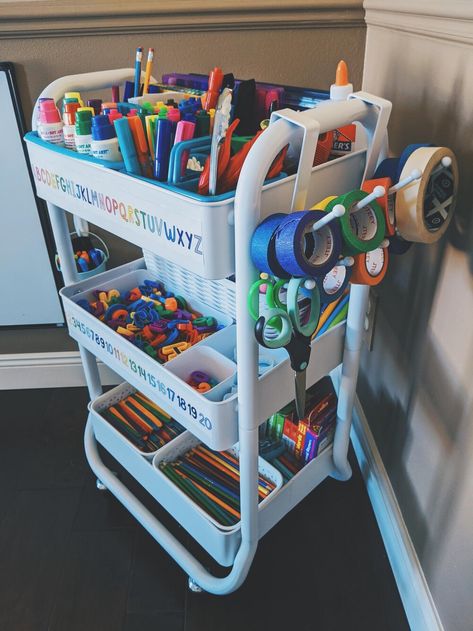 Kids Craft Storage, Kids Crafts Organization, Rangement Art, Supply Organization, Craft Cart, Arts And Crafts Storage, Art Supply Organization, Activity Room, Art Cart