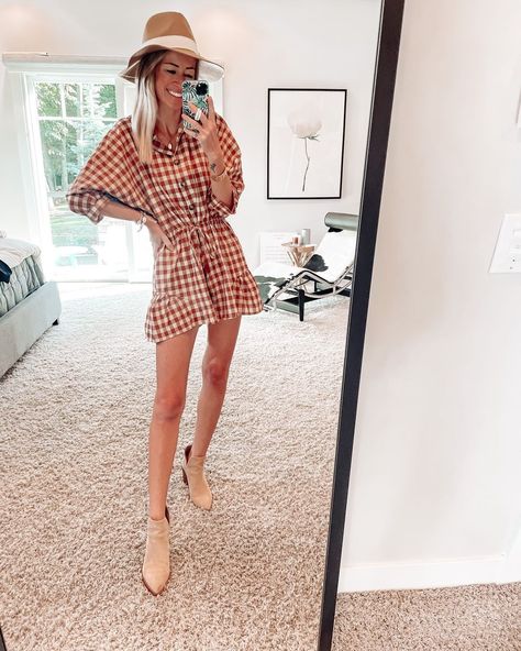 Jenna on Instagram: “Don’t tell Summer Jenna about this romper, mmmkay? 😬😍 BUT guys! Doesn’t this little number just beg for crunchy leaves and apple…” Apple Donuts, Crunchy Leaves, Apricot Lane Boutique, Neutral Fabric, Apricot Lane, Boutique Brands, Apricot, Drawstring Waist, Donuts