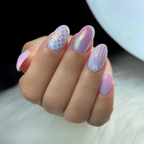 28 Mermaid Nails Designs: Dive into Sea-Inspired Manicure Trends! - divagaze.com Beach Nails Purple, Mermaid Scale Nails, Honeymoon Nails Ideas Beach, Mermaid Nails Design Simple, Simple Mermaid Nails, Mermaid Theme Nails, Sea Theme Nails, Short Mermaid Nails, Beach Theme Nails Designs