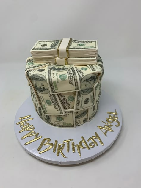 Money Themed Birthday Cake, Cake With Money Design, Money Bday Cake, Money Cakes For Men, Cake Money Design, Money Cakes Birthday, Birthday Cake With Money, Money Stack Cake, Money Birthday Cake For Men