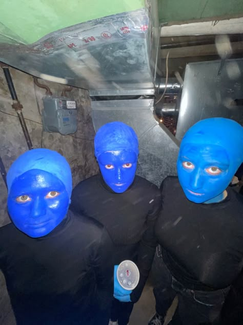 Blue Man Costume, Funny Hallowrrn Costumes, Bald Cap Party, Blue Man Group Halloween Costume, Halloween Costume Group Funny, Creative And Funny Halloween Costumes, Bald People Costumes, 2 Ppl Costume Ideas, Bald Head Halloween Costumes