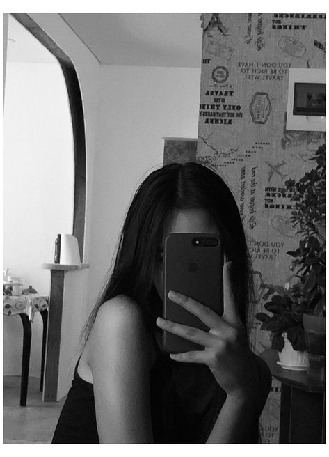 Mirror Selfie Aesthetic No Face, Mirror Selfie Aesthetic, Selfie Aesthetic, Short Hair Black, No Face, Hair Black, Short Hair, Black Dress, Mirror Selfie