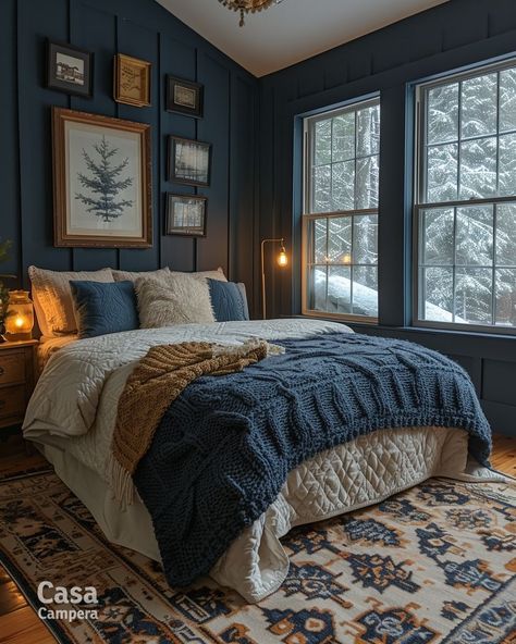 Navy Blue Cozy Bedroom, Dark Blue And Tan Bedroom, Blue And Brass Bedroom, Blue Cabin Decor Rustic, Beige And Dark Blue Bedroom, Bedroom Ideas For Large Rooms Cozy, Dark Painted Walls Bedroom, Wooden Cozy Bedroom, Colonial Blue Bedroom