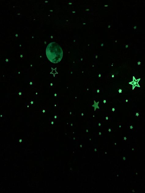 Sticky Stars For Ceiling, Stars On Ceiling Bedrooms, Glow In The Dark Stars On Ceiling, Stars On Ceiling, 16th Wishlist, Dibujos Ideas, Star Bedroom, Moodboard Ideas, Star Ceiling