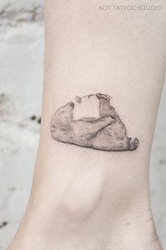 Baby Bear Tattoo, Grizzly Bear Tattoos, Polar Bear Tattoo, Bear Tattoo Designs, Bear Tattoos, Inspiration Tattoos, Bear Tattoo, Bad Tattoos, Dream Tattoos