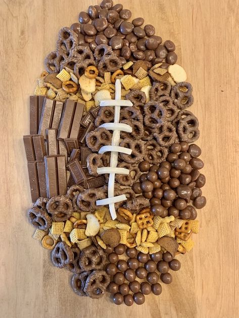 Looking for some fun football snack ideas? This football charcuterie board is the perfect game day snack! Football Snack Board Ideas, Football Sweet Charcuterie Board, Easy Football Charcuterie Board, Kansas City Chiefs Charcuterie Board, Football Food Charcuterie Board, Football Dessert Charcuterie Board, Football Meal Ideas, Classy Football Party, Football Stadium Charcuterie Board