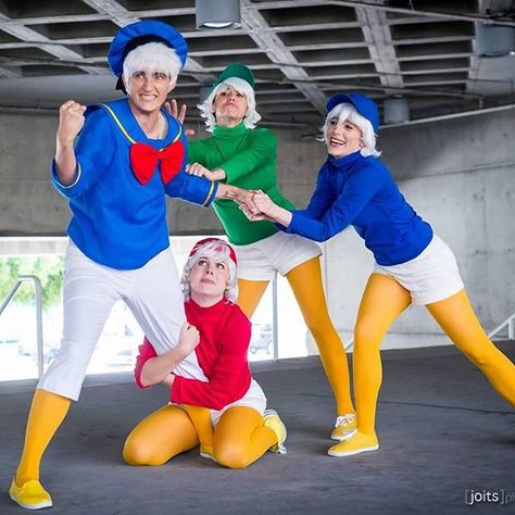 DIY Huey Dewey and Louie Halloween Group Costume Idea for 3 Huey Dewey And Louie Halloween, Disney Group Costumes, Huey Dewey And Louie, Duck Costumes, Halloween Group, Disney Costume, Duck Pins, Disney Halloween Costumes, Costume For Halloween