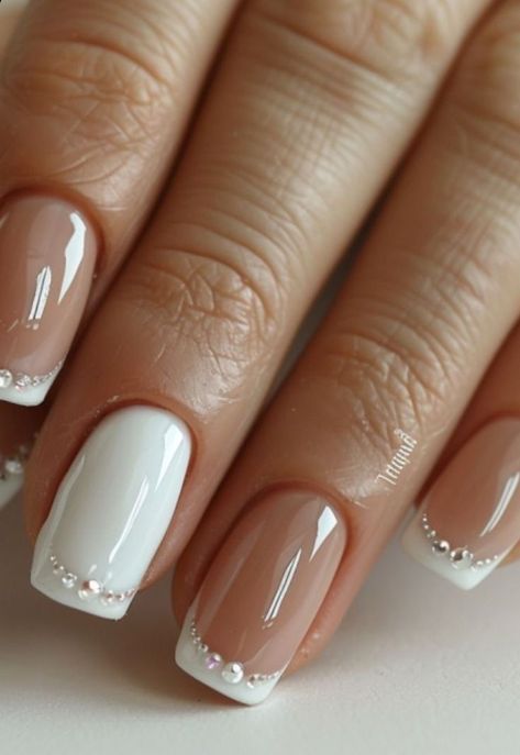 Nail Art Ideas For Wedding, White Or French Nails, French Designed Nails, White Nails Fancy, Cute Work Nails, Nails With Tips Ideas, French Tip Inspired Nails, French Tip Nails For Wedding, Designs For White Nails