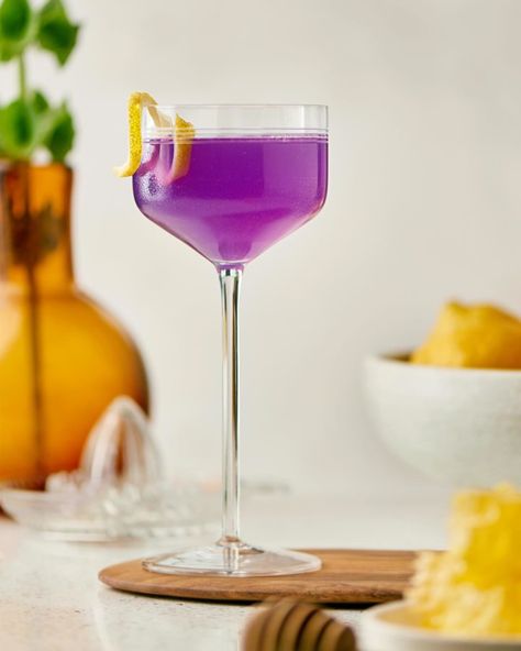 Bees Knees | Empress 1908 Gin Empress Gin, Bees Knees Cocktail, Empress 1908 Gin, Citrus Garnish, White Cranberry Juice, Coctails Recipes, Baking Lessons, Gin Recipes, Gin Cocktail Recipes