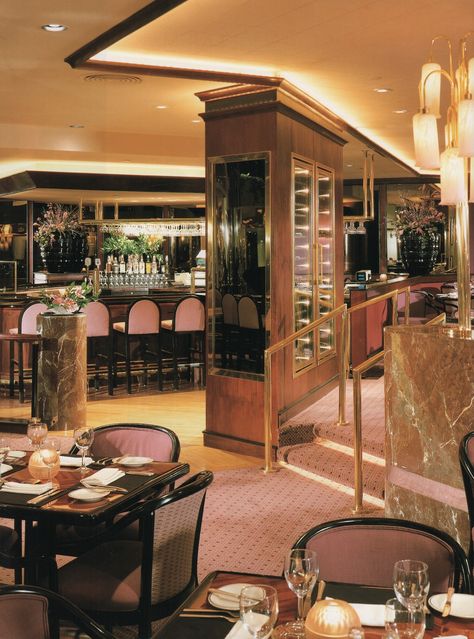 80s Luxury Aesthetic, 1980s Nyc, 90s Interior Design, 80s Luxury, Interior Design Restaurant, Retro Homes, 1980s Decor, 80s Interior Design, Retro Rooms