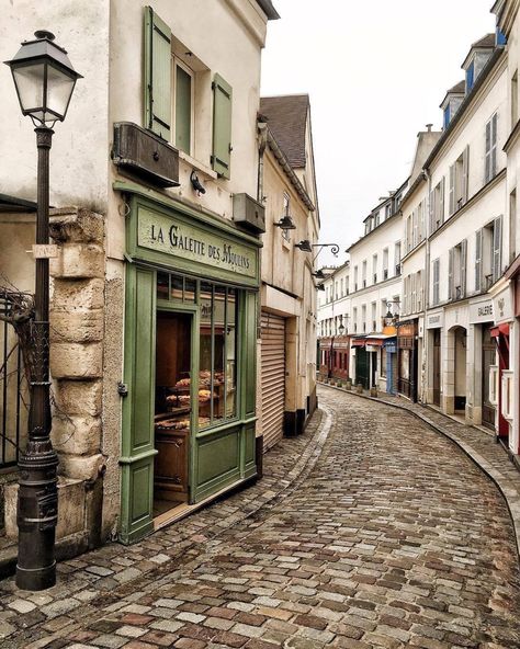 Paris Buildings, Europe Street, Paris Rooftops, Round Building, Cafe Concept, Paris Dream, Almond Croissant, Camping Aesthetic, Watercolor Architecture