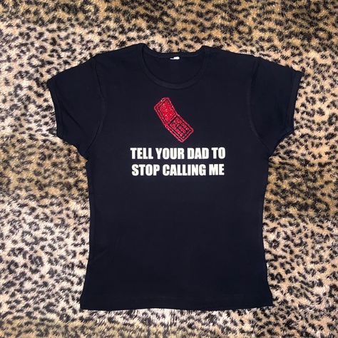 Look what I just found on Depop 🙌 https://depop.app.link/dQ5zwchp9jb Stop Calling Me, La Apartment, Tumblr T Shirt, Im So Sorry, Silly Shirt, Funky Shirts, Clothing Art, Apartment Tour, Weird Shirts