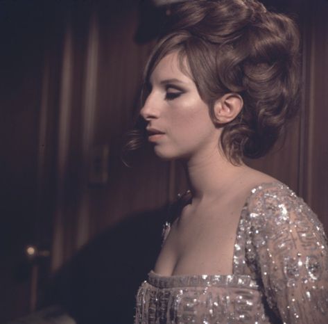 Funny Girl Movie, Barbra Streisand, Funny Girl, Hello Gorgeous, Famous Faces, Girls Makeup, Classic Hollywood, Wedding Season, Old Hollywood