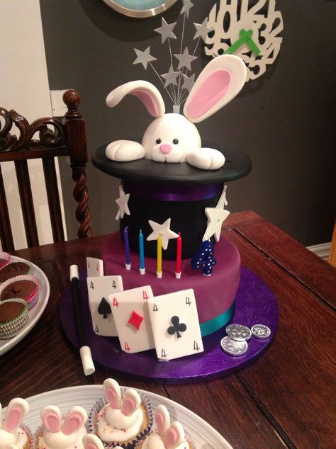 Samuels 4th magic birthday cake! 5 Yr Birthday Cake, Magic Themed Cake, Magic Cake Theme, Magician Birthday Cake, Magic Theme Cake, Magic Birthday Cake, Magician Cake, Magic Party Theme, Magician Party