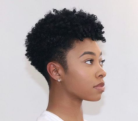 Twa Hairstyles, Tapered Natural Hair, Clear Hair, Natural Hair Cuts, Tapered Hair, Natural Hair Short Cuts, Tapered Haircut, Short Afro, Pelo Afro