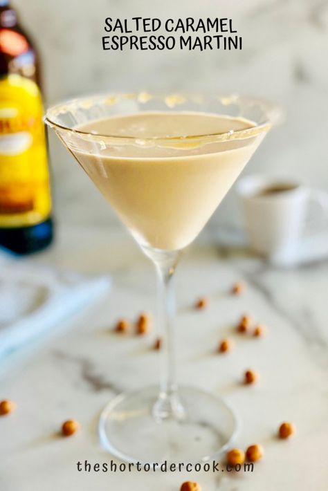 Salted Caramel Espresso Martini - The Short Order Cook Flavored Vodka Drinks, Salted Caramel Martini, Salted Caramel Vodka, Caramel Martini, Kahlua Drinks, Espresso Vodka, Caramel Drinks, Espresso Martini Recipe, Caramel Vodka