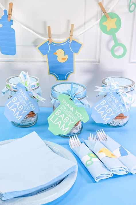 Cricut Favors, Cricut Baby Shower Decorations, Cricut Baby Shower Ideas, Diy Baby Shower Favors, Cricut Print Then Cut, Cricut Baby Shower, Baby Shower Favors Diy, Baby Shower Announcement, Cricut Baby