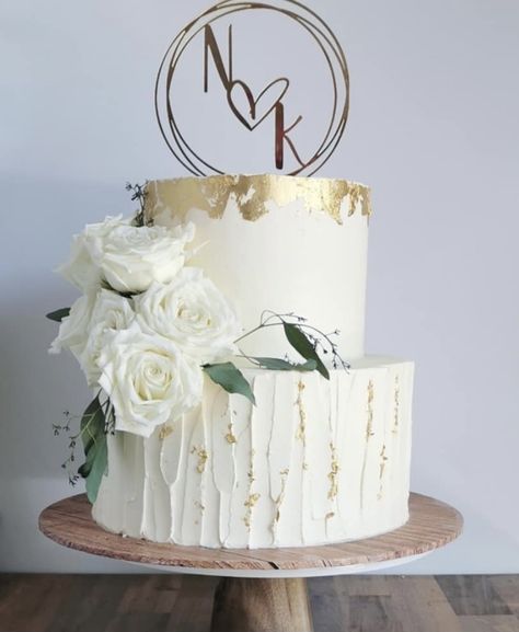 White Wedding Cake With Gold Accent, Engagement Cake White And Gold, Double Layer Wedding Cake, Modern Two Tier Wedding Cake, 2 Tier Wedding Cake Simple, Wedding Cace, White And Golden Cake, 2 Layer Wedding Cake, Engagement Cake Designs Unique