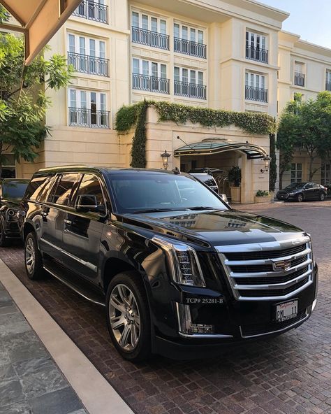 PML Chauffeur Services on Instagram: “. #PML11 awaiting clients at @thepeninsulabh #PML #PML2018 #Cadillac #Escalade #ThePeninsulaBH #ChauffeurService #LosAngeles” Chevrolet 4x4, Black Cadillac, Bmw Scrambler, Мотоциклы Cafe Racers, Luxury Car Interior, Chauffeur Service, Lux Cars, 1957 Chevrolet, Best Luxury Cars