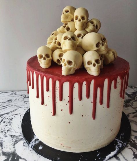 Skeleton Cakes, Stylish Living Room Ideas, Pasteles Halloween, Cozy Scandinavian, Halloween Cake Decorating, Skull Cake, Bones Tv Show, Halloween Food Desserts, Decorative Cakes