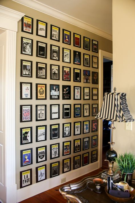 Display Playbills Wall Art, Playbill Display Ideas Wall Art, Diy Playbill Display Ideas, How To Display Playbills, Broadway Playbills Display, Displaying Playbills, Postcard Gallery Wall, Playbill Display Ideas, Playbill Ideas