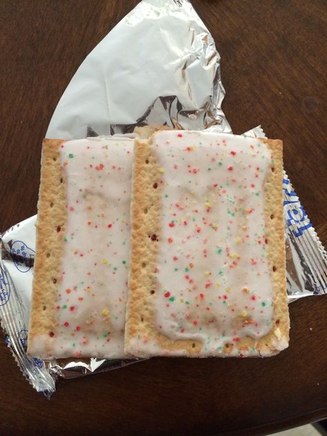 Strawberry Poptarts Aesthetic, Strawberry Poptart Aesthetic, Pop Tart Aesthetic, Pop Tarts Aesthetic, Pop Tarts Strawberry, Diana Casillas, Strawberry Poptart, Brown Sugar Pop Tarts, Strawberry Pop Tarts