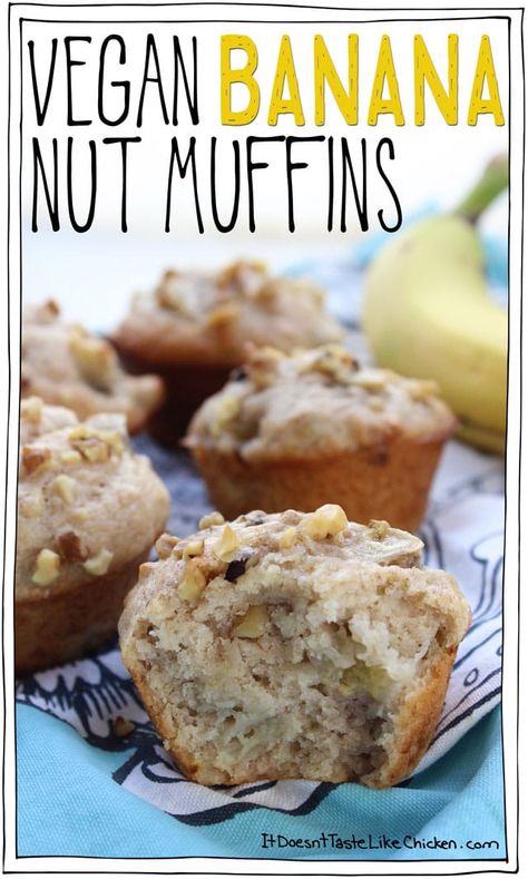 Vegan Banana Nut Muffins! Bursting with banana flavour, little pops of nut crunch, tender, lightly sweet, and gorgeously moist. Dairy-free, egg-free. #itdoesnttastelikechicken Vegan Banana Nut Muffins, Muffin Vegan, Patisserie Vegan, Healthy Banana Muffins, Nut Muffins, Banana Nut Muffins, Vegan Muffins, Brownie Desserts, Tofu Scramble