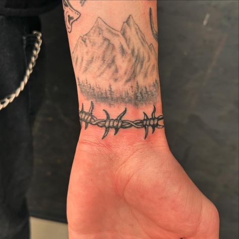 Sick freehand tattoo I did on my besty Joe. Please let me do some more barbwire 🙏🏼 #barbwire #freehand #cross #cybersygilism #chromehearts #costom Barbwire Tattoo, Chrome Hearts, Cute Tattoos, I Tattoo, Tattoo Ideas, Let Me, Tattoos, Quick Saves