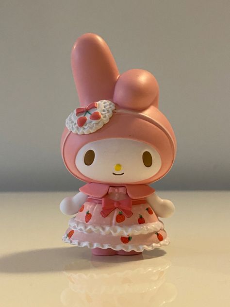 Miniso Sanrio Figures, Hello Kitty Figurines, My Melody Things, My Melody Clay, Sanrio Figurine, My Melody Drawing, Sanrio Figures, Bunny Strawberry, Sanrio Aesthetic