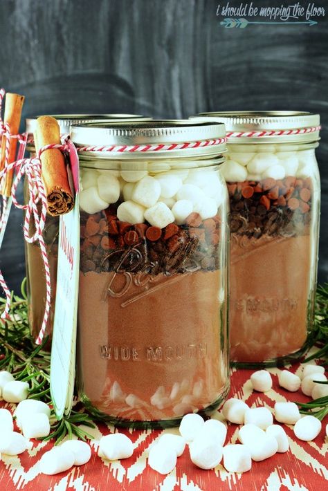 Mexican Hot Chocolate Mix, Mexican Hot Cocoa, Mason Jar Baking, Mason Jar Mixes, Mexican Hot Chocolate Recipe, Spicy Hot Chocolate, Hot Cocoa Mix Recipe, Chocolate Jar, Hot Chocolate Mix Recipe