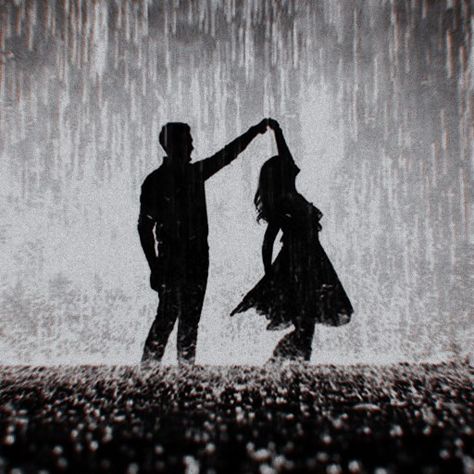 Couple In Rain, 트위터 헤더, Image Couple, Under The Rain, Aesthetic Couple, Dancing Aesthetic, People Dancing, Couple Dancing, Photo Couple