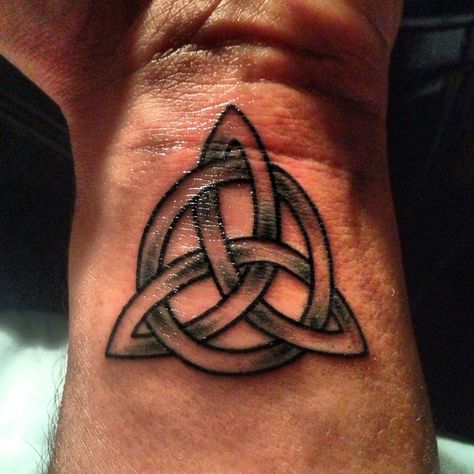 Triquetra tattoo Ancient Symbols Tattoo, Triquetra Tattoo, Tatto Designs, Symbol Tattoos With Meaning, Celtic Tattoos For Men, Trinity Tattoo, Charm Tattoo, Celtic Knot Tattoo, Celtic Cross Tattoos