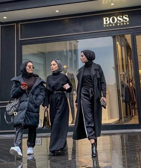 Abaya And Coat, Chic Hijab Style, Hijab Coat Outfits, Turkish Hijab Outfits, Muslim Style Outfits, Abaya With Coat, Turban Hijab Outfit, Turkish Outfit, Abaya Coat