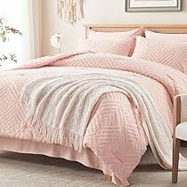 Pink Tufted Bed, Pink Dorm Rooms, Boho Bedding Sets, Full Comforter Sets, Twin Comforter Sets, Bed Comforter Sets, Tufted Bed, Boho Bedding, Bed In A Bag