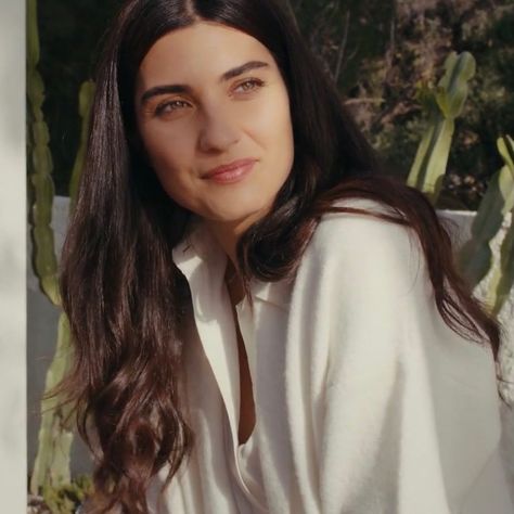 Ashara Dayne, Tuba Büyüküstün, Tuba, Makeup Routine, So Pretty, Influencer, Bangs, Musician, Dancer