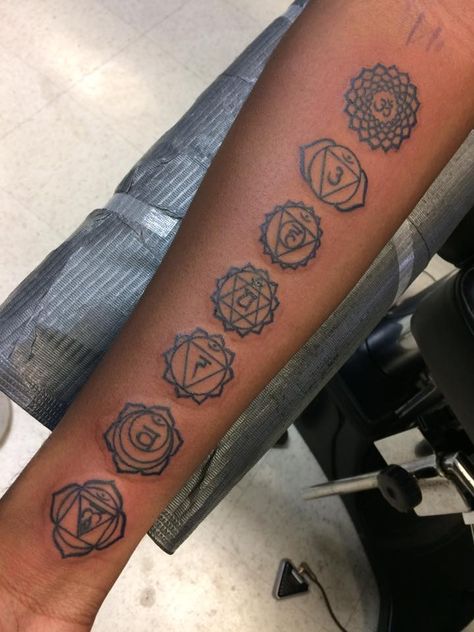 7 chakras tattooed by Derek Brodeur Chakra Sleeve Tattoo, Chakra Tattoo Leg, Chakra Tatoos Ideas, Chakra Leg Tattoo, Chakra Tattoo Black Woman, Chakra Tattoo Arm, 7chakras Tattoo, Seven Chakras Tattoo, Chakra Tattoo Ideas Spirituality