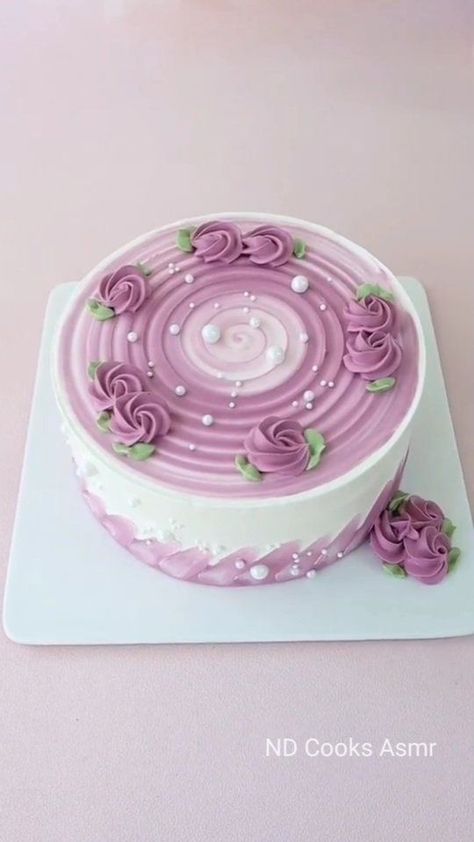 Rosette Cakes, Elegant Cake Design, Royal Icing Cakes, Modern Birthday Cakes, Circle Cake, Birthday Cake For Husband, Cake For Husband, 100k Views, Beautiful Cake Designs