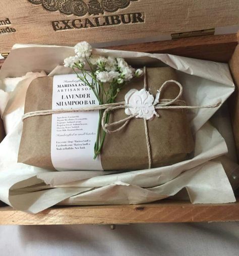 Beautiful packaging and wax seal. "Brown paper packages, tied up with string" - yes! Packaging With Wax Seal, Wax Seal Packaging Wrapping Ideas, Fairy Packaging, Wax Seal Packaging, Wax Packaging, Housewarming Party Themes, Brown Paper Packaging, Celebrities Tattoos, Outdoors Quotes