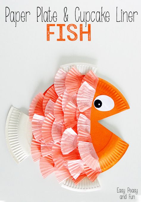 Paper Plate & Cupcake Liner Fish - Easy Peasy and Fun Cupcake Liner Fish, Paper Plate Art, Cupcake Liner Crafts, Fish Craft, Vbs Crafts, Fish Crafts, Summer Crafts For Kids, Ocean Crafts, Paper Plate Crafts