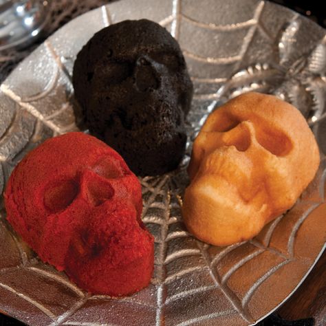 Spooky Spice Cakelets Skull Recipes, Nordicware Recipes, Skull Food, Spice Cakes, Halloween Deserts, Bundt Recipes, Halloween Foods, Skull Cake, Hazelnut Cake