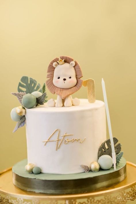 1st Birthday Lion Theme, Lion First Birthday Cake, Cake For 1 Year, First Birthday Lion Theme, 1birthday Cake Boy, Safari Theme Cake 1st Birthdays, Wild One Photo Shoot Boy, Lion 1st Birthday Party Ideas, Cake One Year Boy