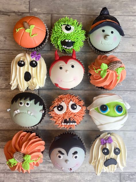 Birthday Cake Wednesday, Fall Cupcakes Decoration, Diy Halloween Cupcakes, Halloween Themed Cupcakes, Cute Halloween Cupcakes, Halloween Cupcakes Ideas, Halloween Event Ideas, Halloween Cupcake Design, Halloween Cupcake Cake