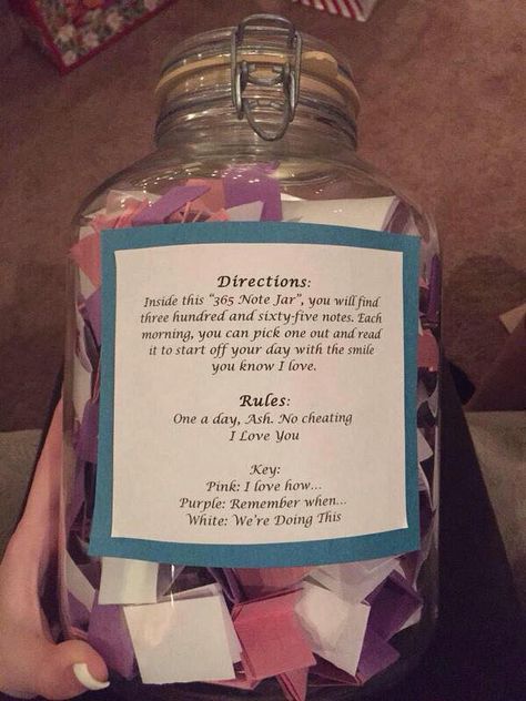 New Year gift idea for your significant other. 365 Note Jar, 365 Jar, Friends Diy, Relationship Gifts, Birthday Gifts For Best Friend, Bff Gifts, Friend Christmas, Best Friend Birthday, Trendy Gift