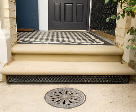 These grates, commonly found beneath porch steps, add character and provide vital cellar ventilation. The original versions would be made from an iron (or like) materials, while modern reproductions are usually aluminium. Front Garden Path, Tiling Ideas, Small Front Gardens, Victorian Porch, Narrow Path, Portland Stone, Front Gardens, Georgian Townhouse, Front Garden Design